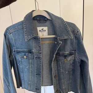 Hollister Medium Wash Blue Denim Trucker Jacket